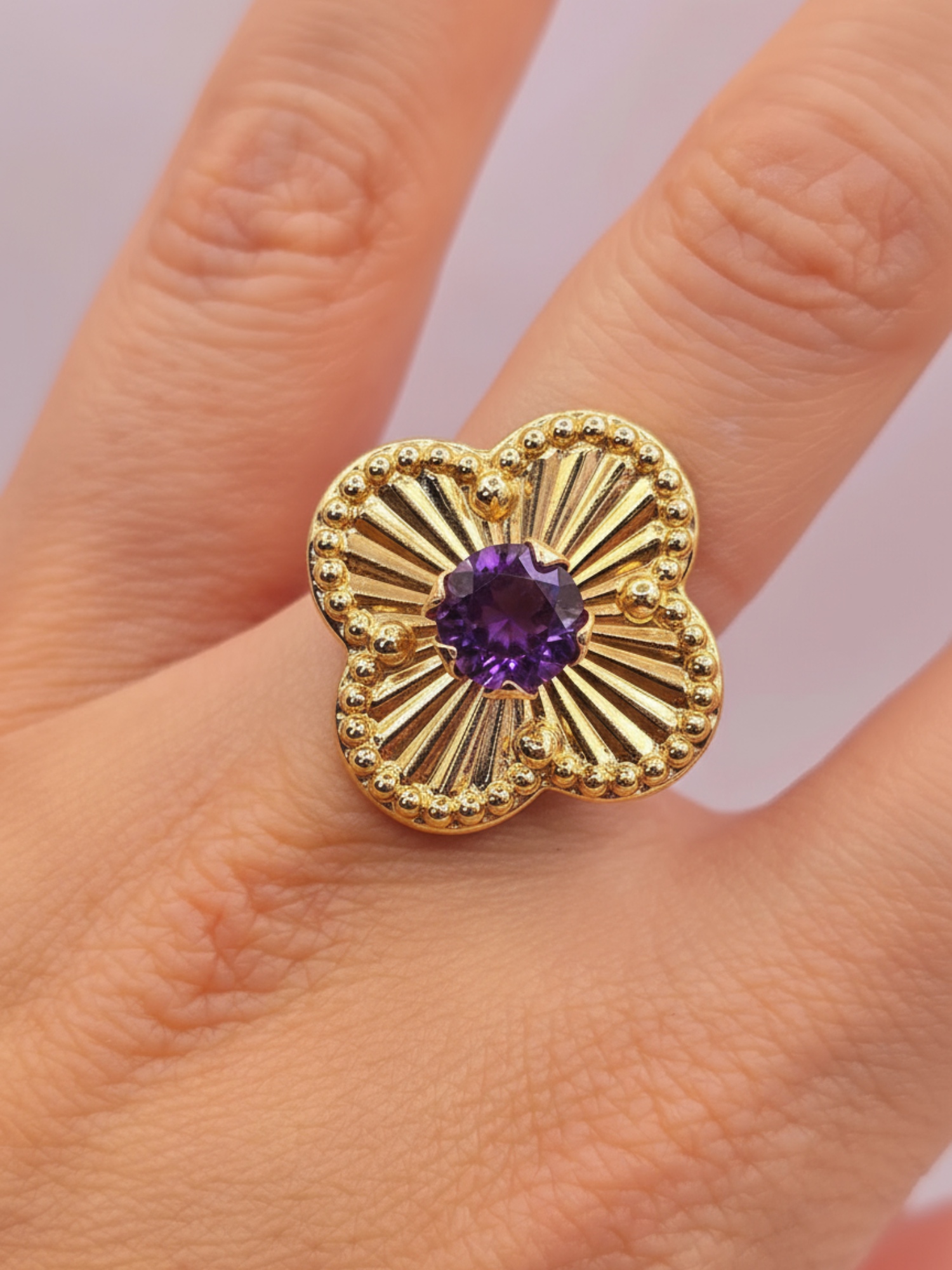 Anillo flor satín amatista 4.1 grs Oro 18k 7