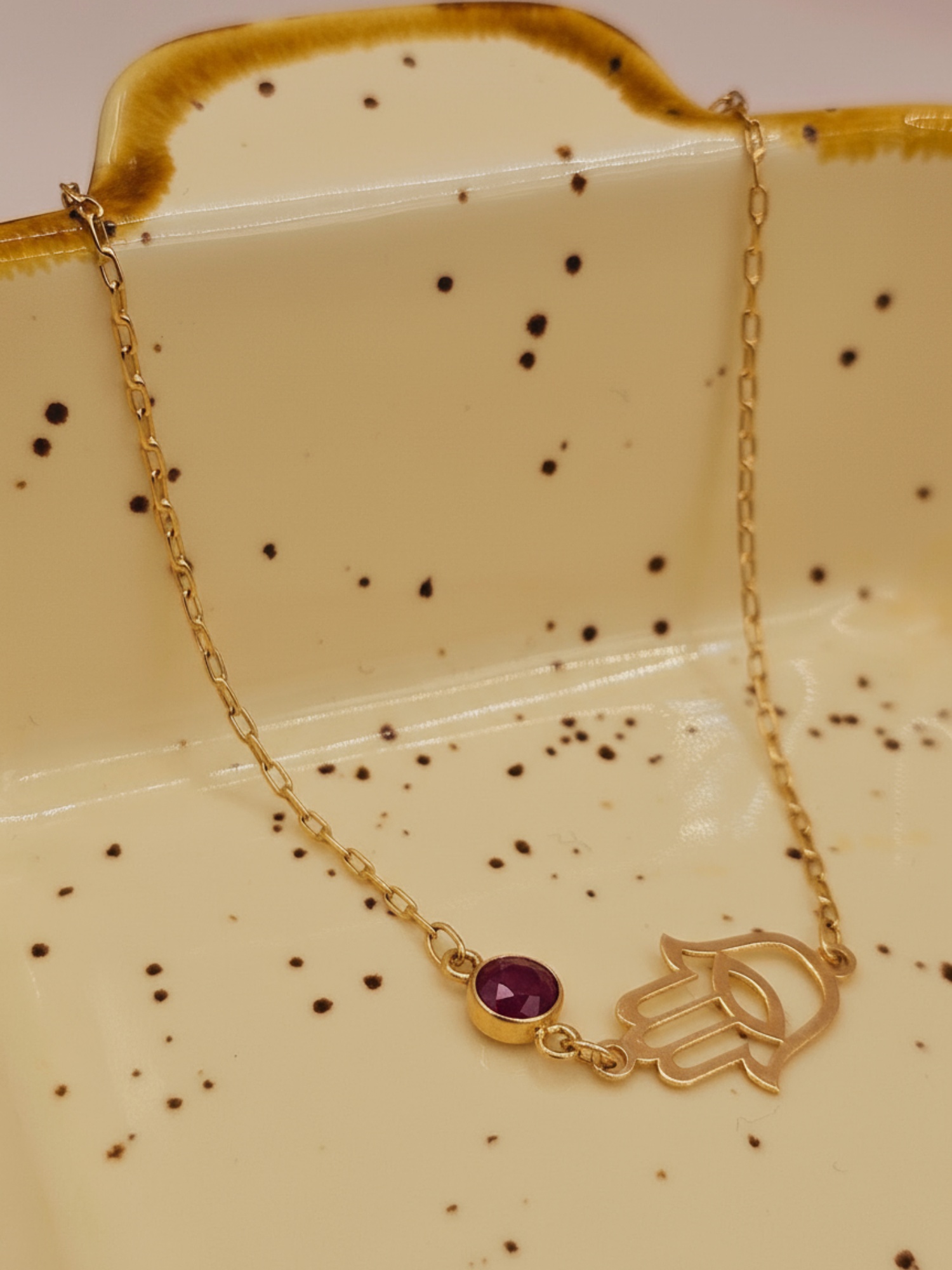 Pulsera mano de Fátima y rubi 19 cm 1.5 grs Oro 18k 3