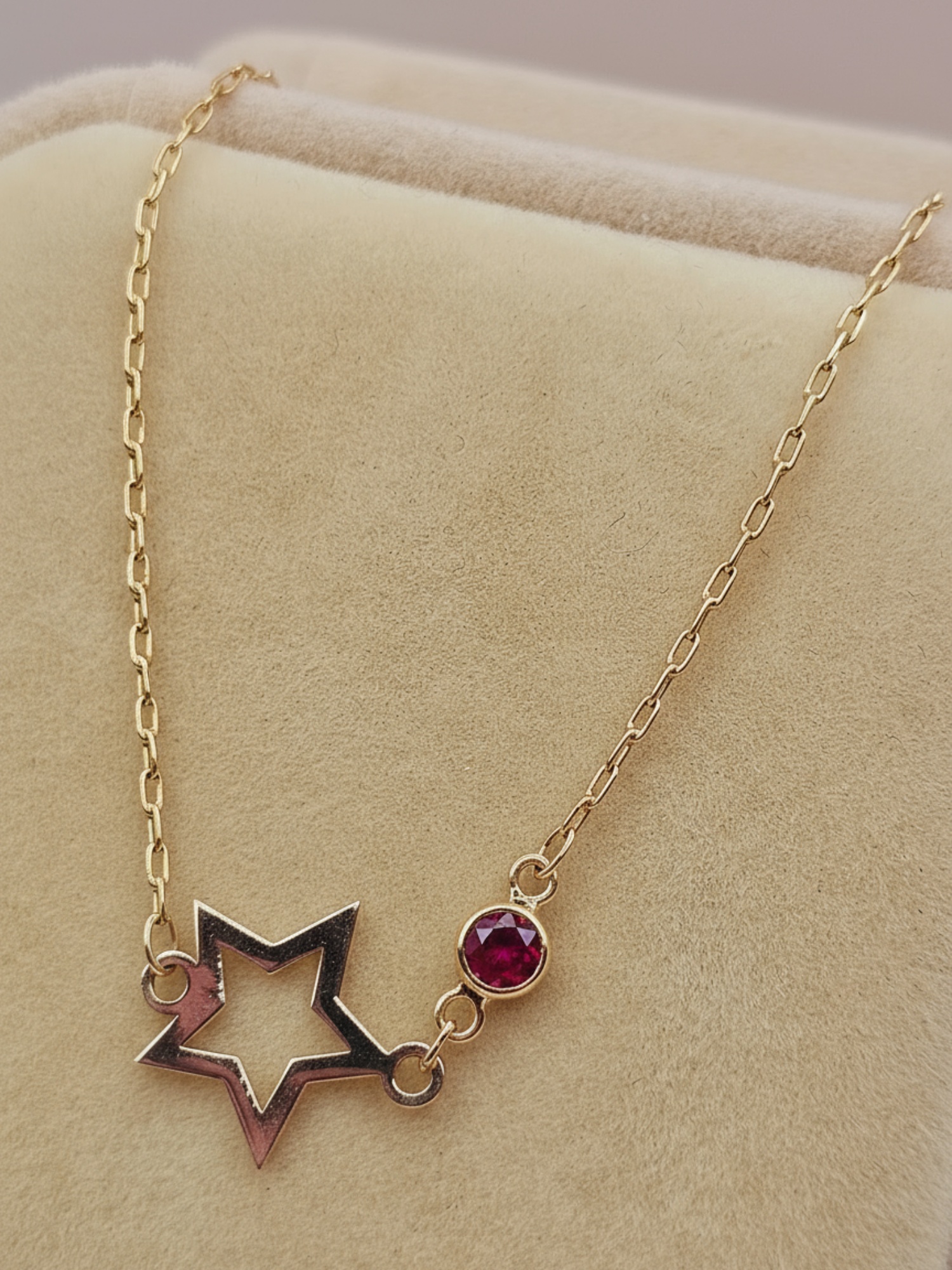 Pulsera estrella punto de luz rubi 18 cm 1.6 grs Oro 18k 4