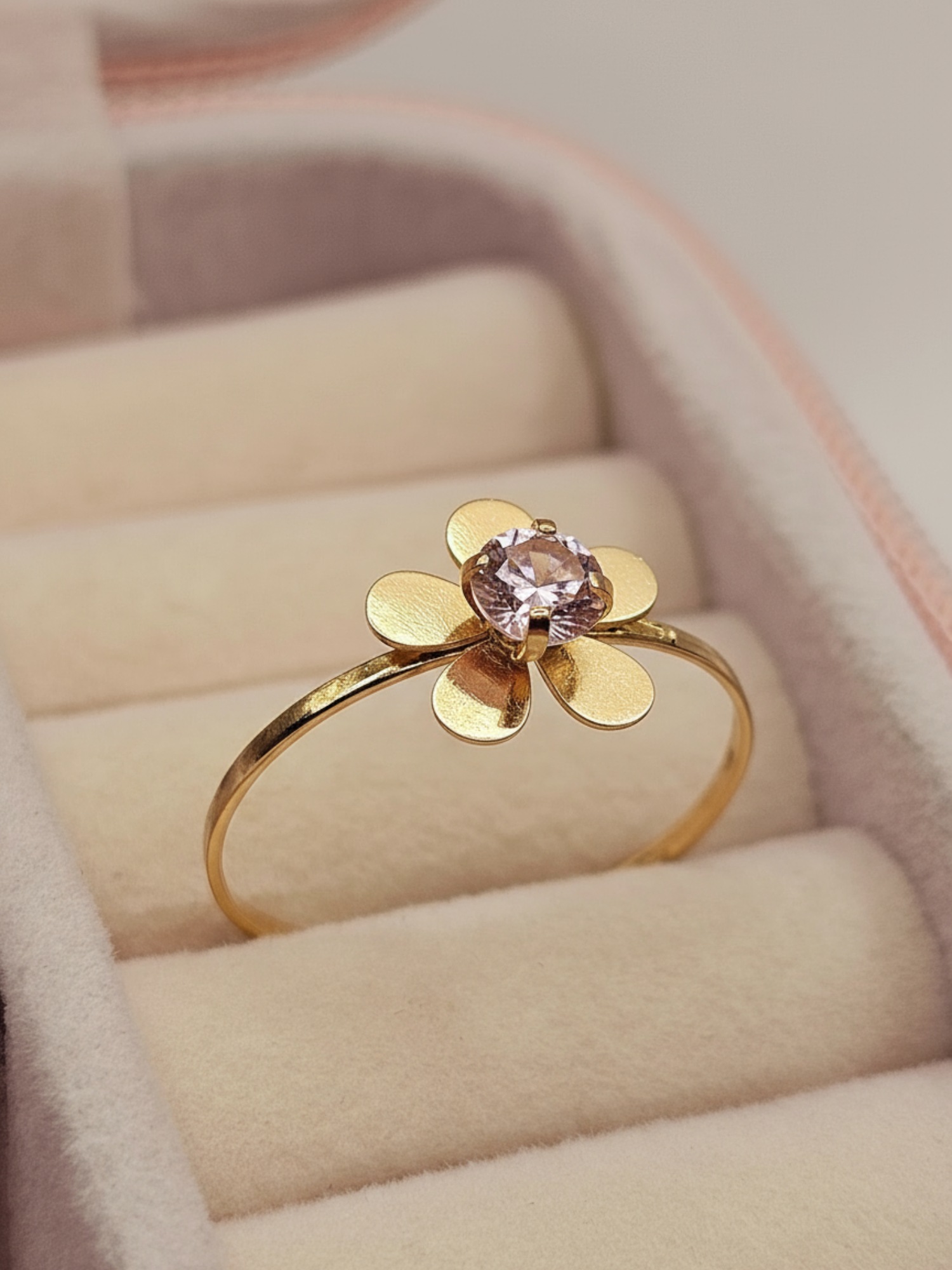 Anillo flor rosa de francia 1.2 grs Oro 18k 1