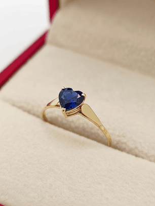 Anillo chatón corazón zafiro 1.1 grs Oro 18k