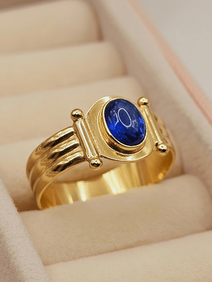 Anillo parís zafiro cabuchón 4.5 grs Oro 18k