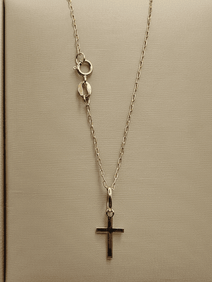 Cadena limada 45 cm y cruz palito 1.7 cm 1.4 grs Oro 18k