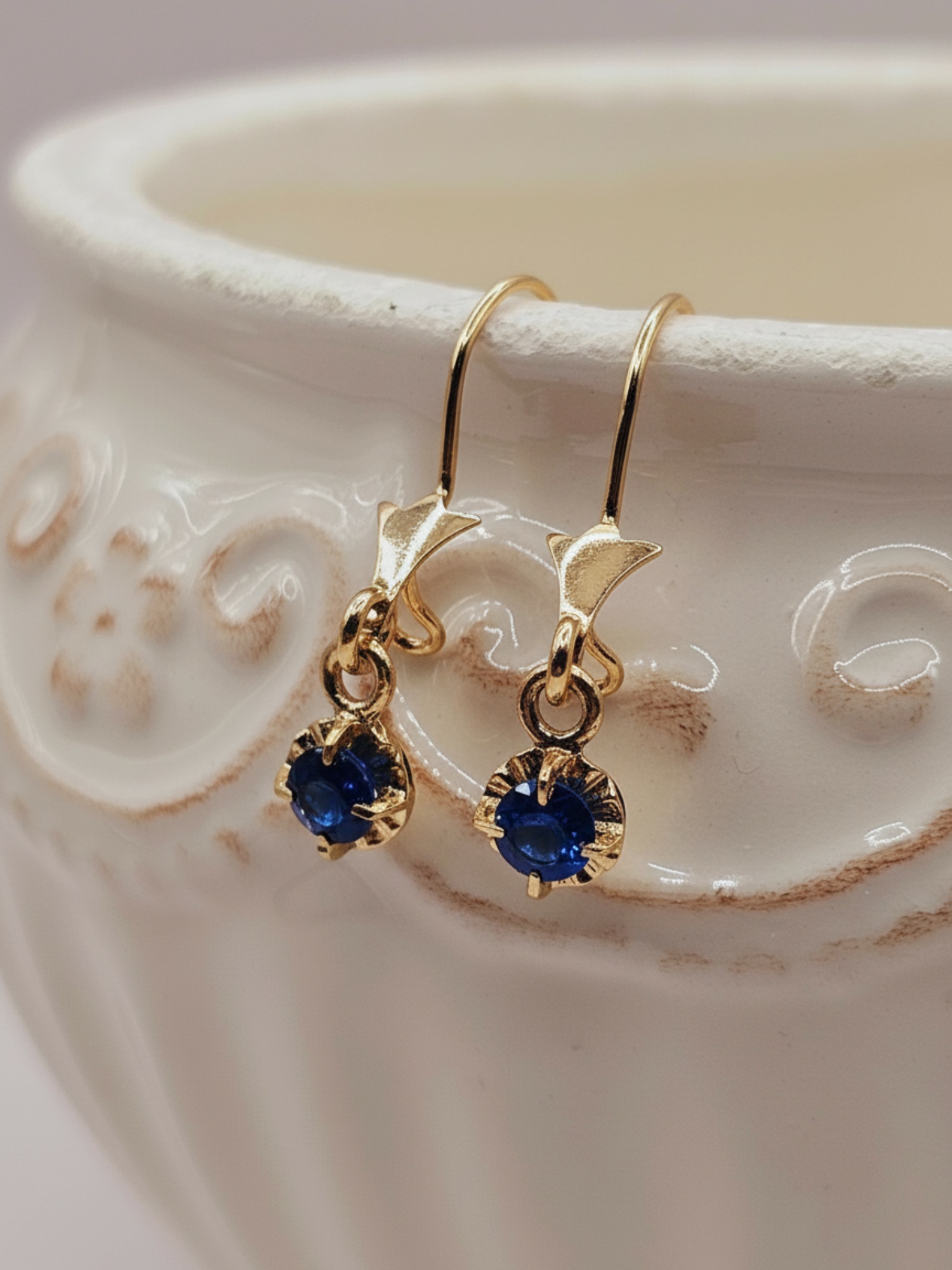 Aros Chatón redondo colgante zafiro 2.2 cm 2.5 grs Oro 18k 3