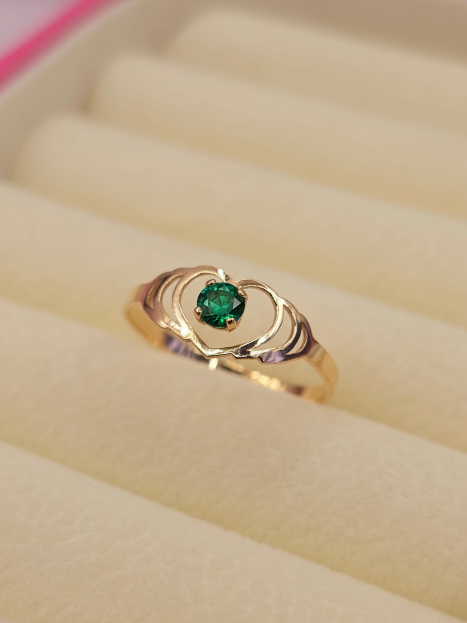 Anillo corazón doble esmeralda 1 gr Oro 18k 4