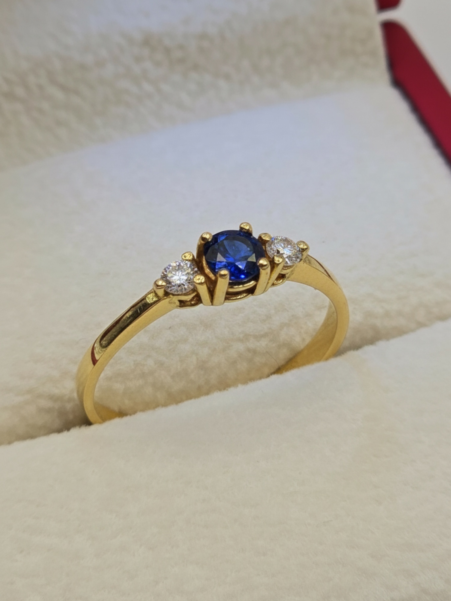 Anillo princesa zafiro y circones 2.3 grs Oro 18k 4