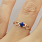 Anillo silueta tres corazones zafiro 0.7 grs Oro 18k - Miniatura 1