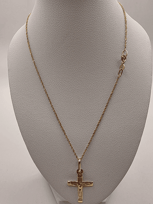 Cadena Singapur 50 cm y colgante cristo 2.3 grs oro italiano 18k