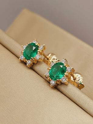 Aros roseta esmeralda y circones 9 mm 1.7 grs Oro 18k