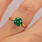 Anillo solitario seis grifas esmeralda 2 grs Oro 18k - Miniatura 5