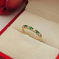 Anillo medio cintillo esmeralda y circones 2.8 grs Oro 18k - Miniatura 2