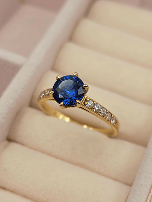 Anillo solitario medio cintillo zafiro 3 grs Oro 18k