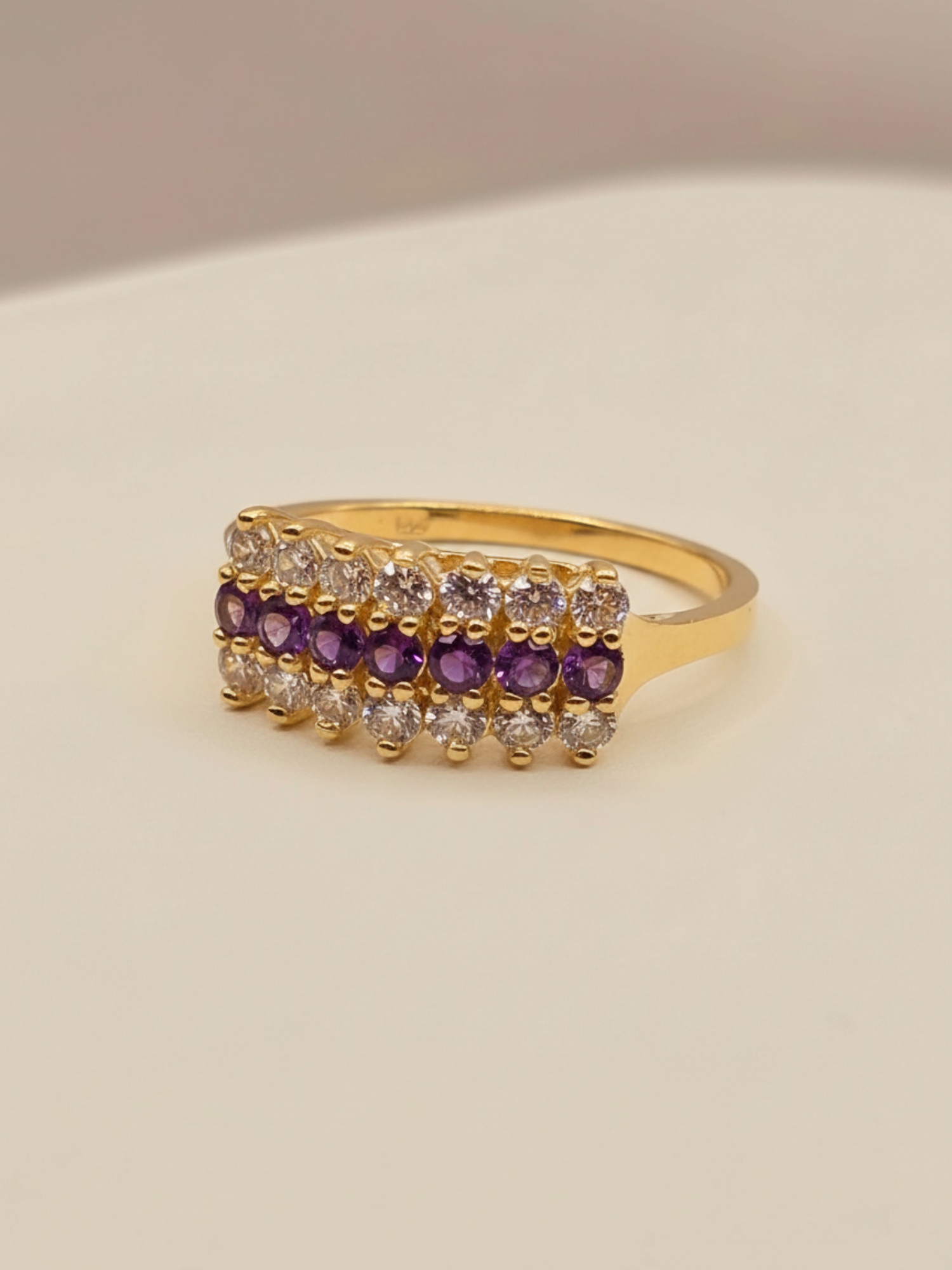 Anillo condesa amatistas y circones 4.5 grs Oro 18k 3