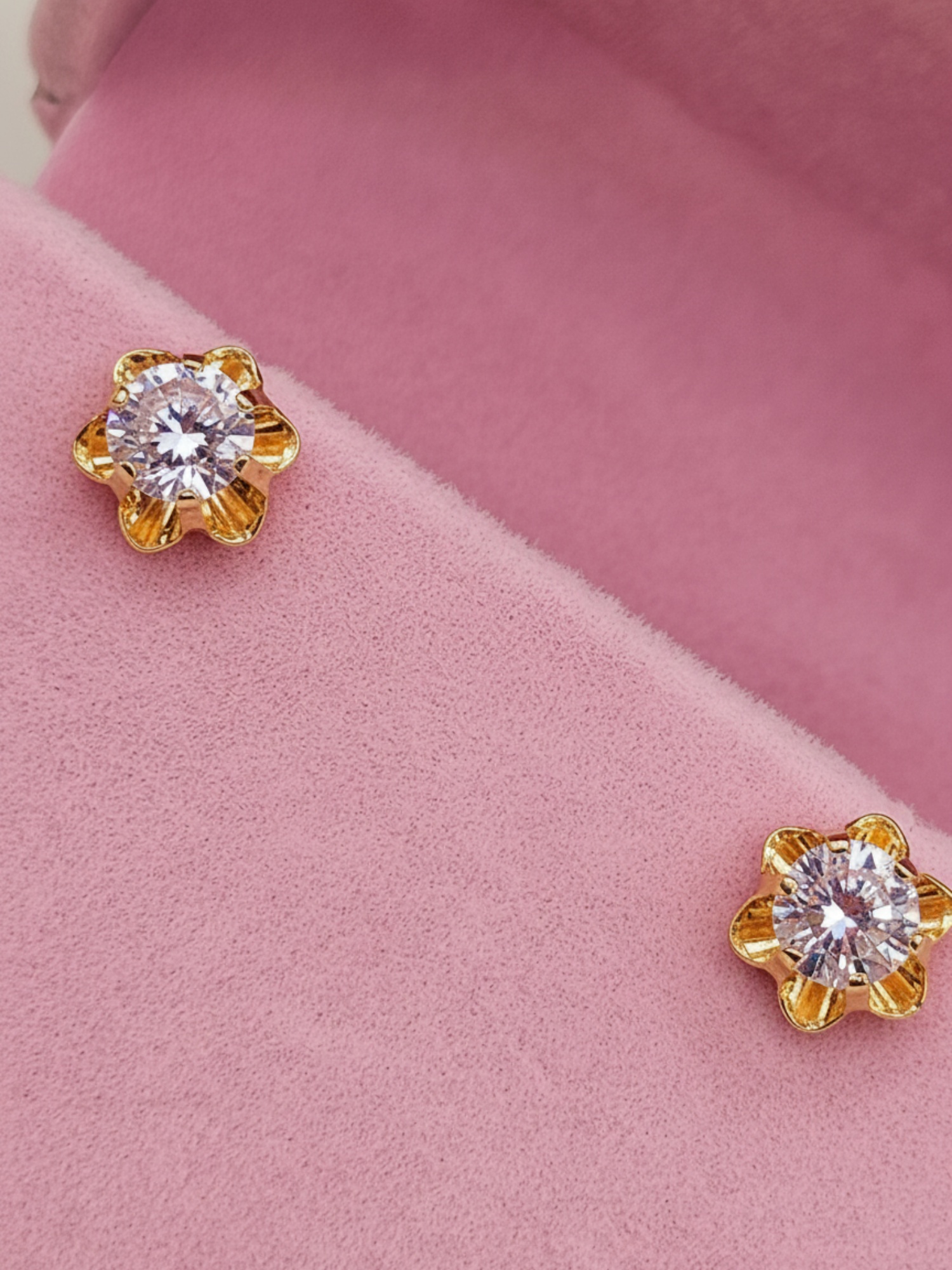 Aros chaton italiano circon 9 mm 2.1 grs Oro 18k 3