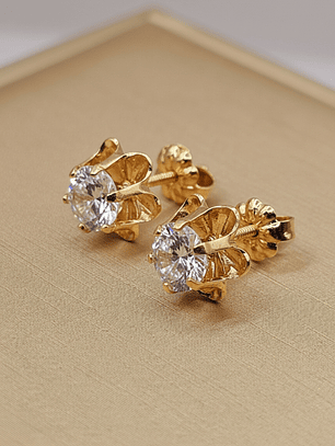 Aros chaton italiano circon 9 mm 2.1 grs Oro 18k