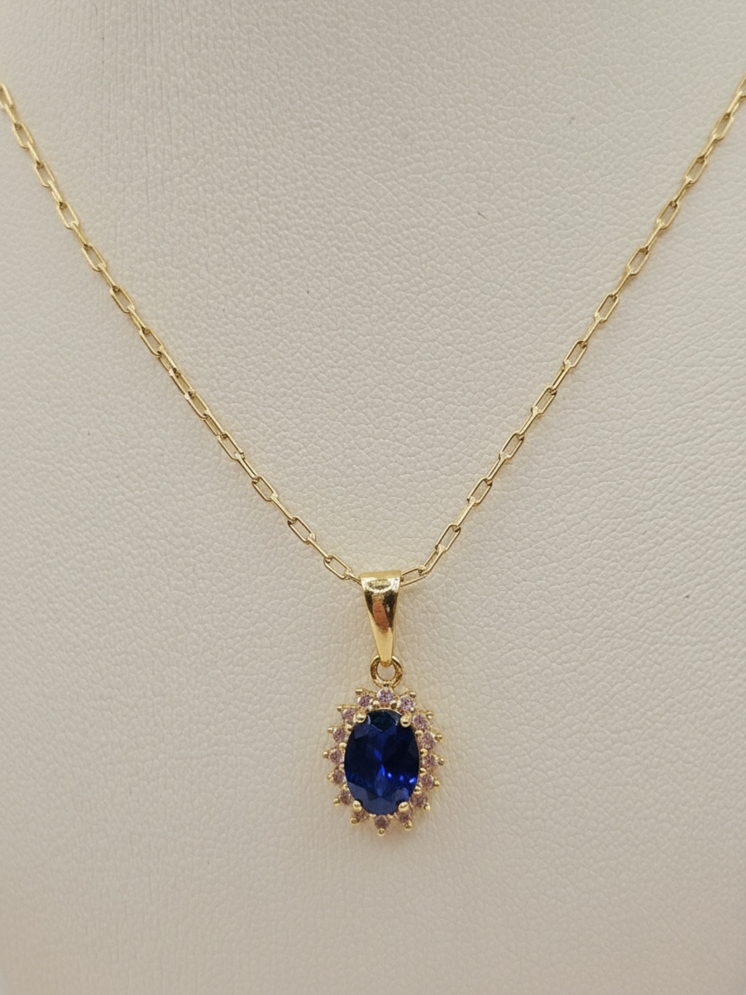 Cadena limada 50 cm y colgante lady zafiro 1.7 cm 3 grs Oro 18k 1