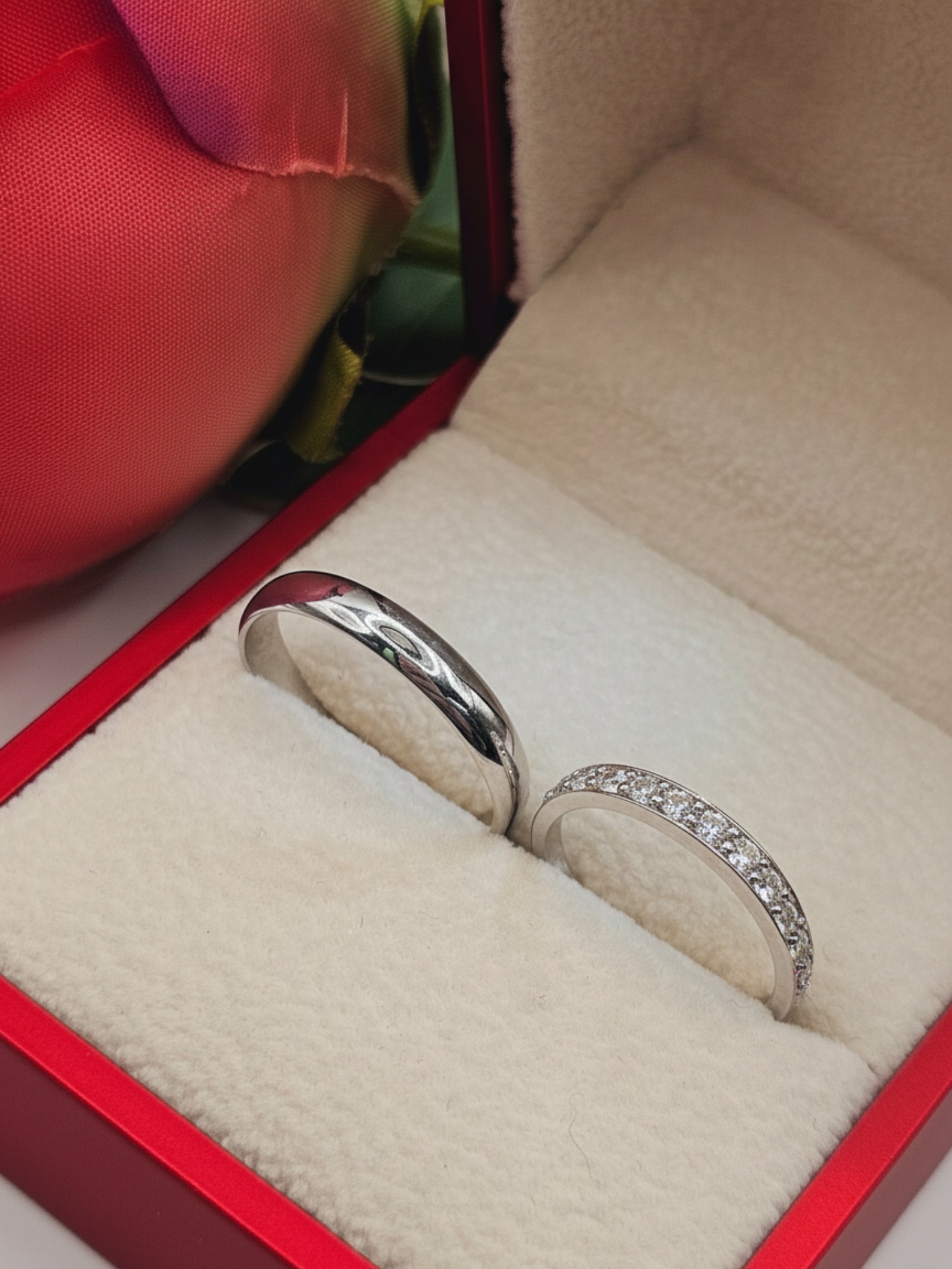 Argollas de matrimonio con circones 3 mm 6 grs Oro blanco 18k 3