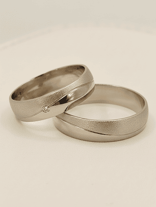 Argollas de matrimonio satinadas circon 5 mm 8 grs Oro blanco 18k