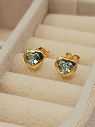 Aros corazón aguamarina 7.5 mm 1.5 grs Oro 18k
