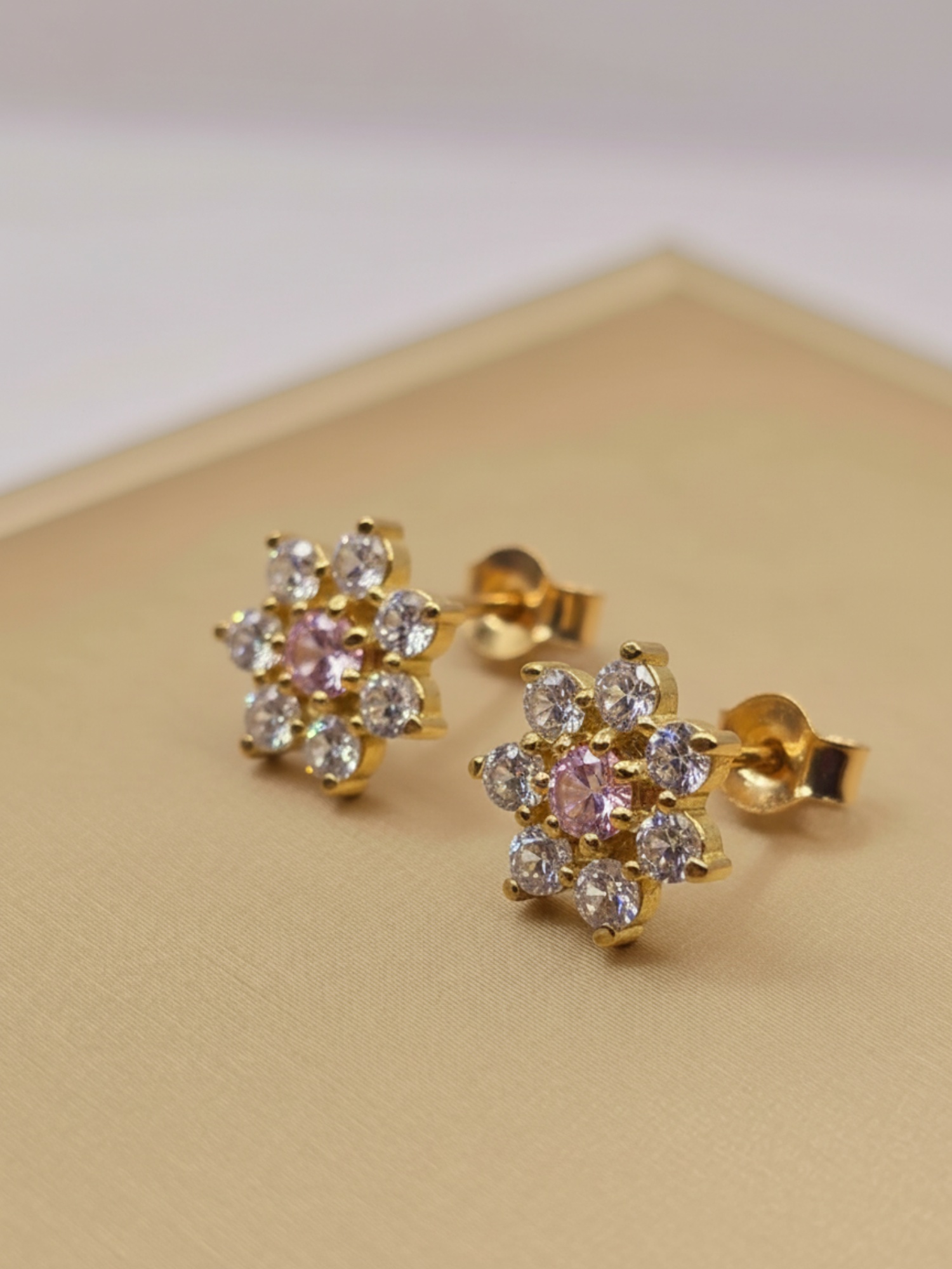 Aros roseta rosa de francia y circones 9 mm 2.3 grs Oro 18k 3