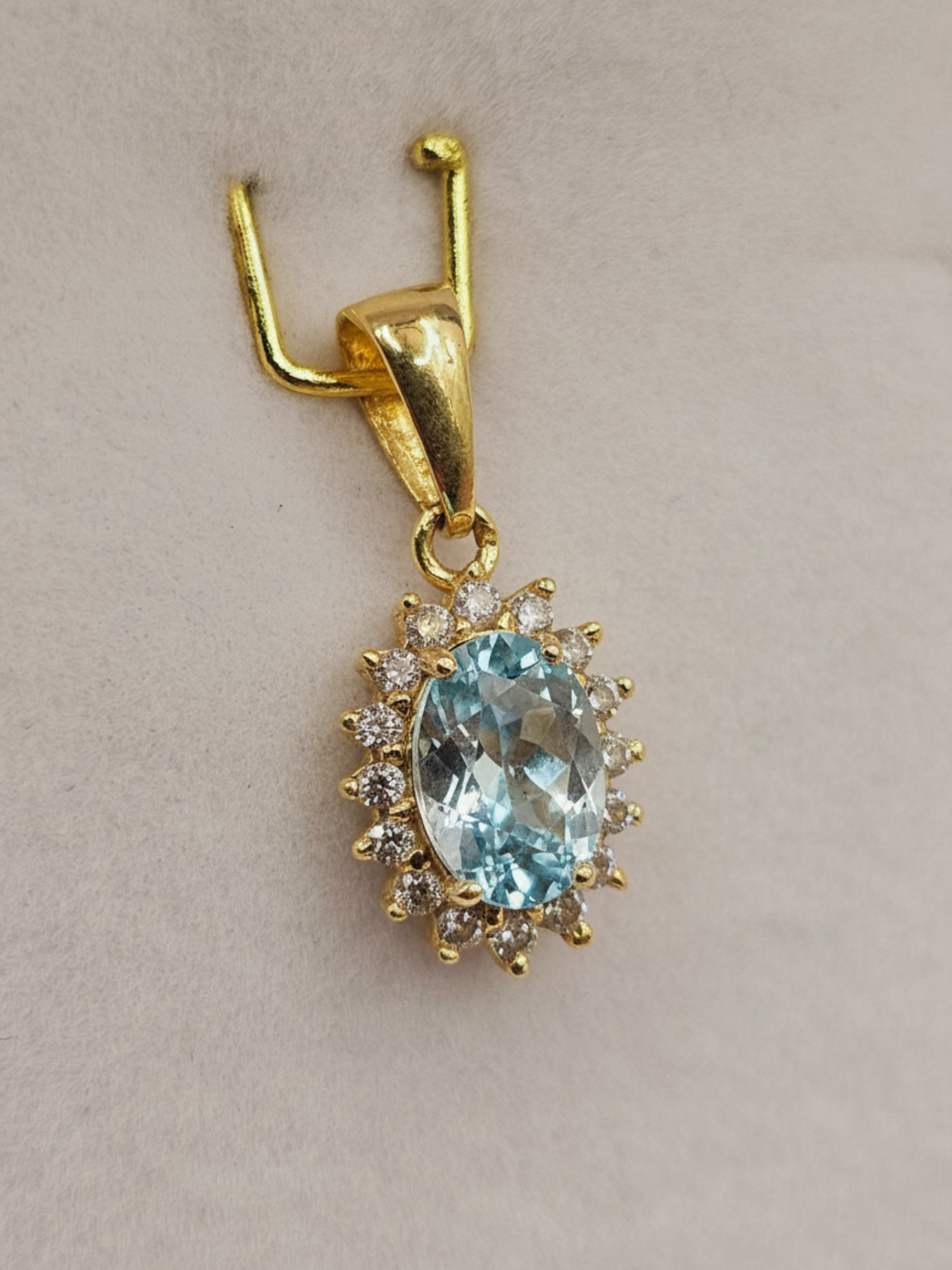 Colgante lady aguamarina 1.7 cm 1.5 grs Oro 18k 3