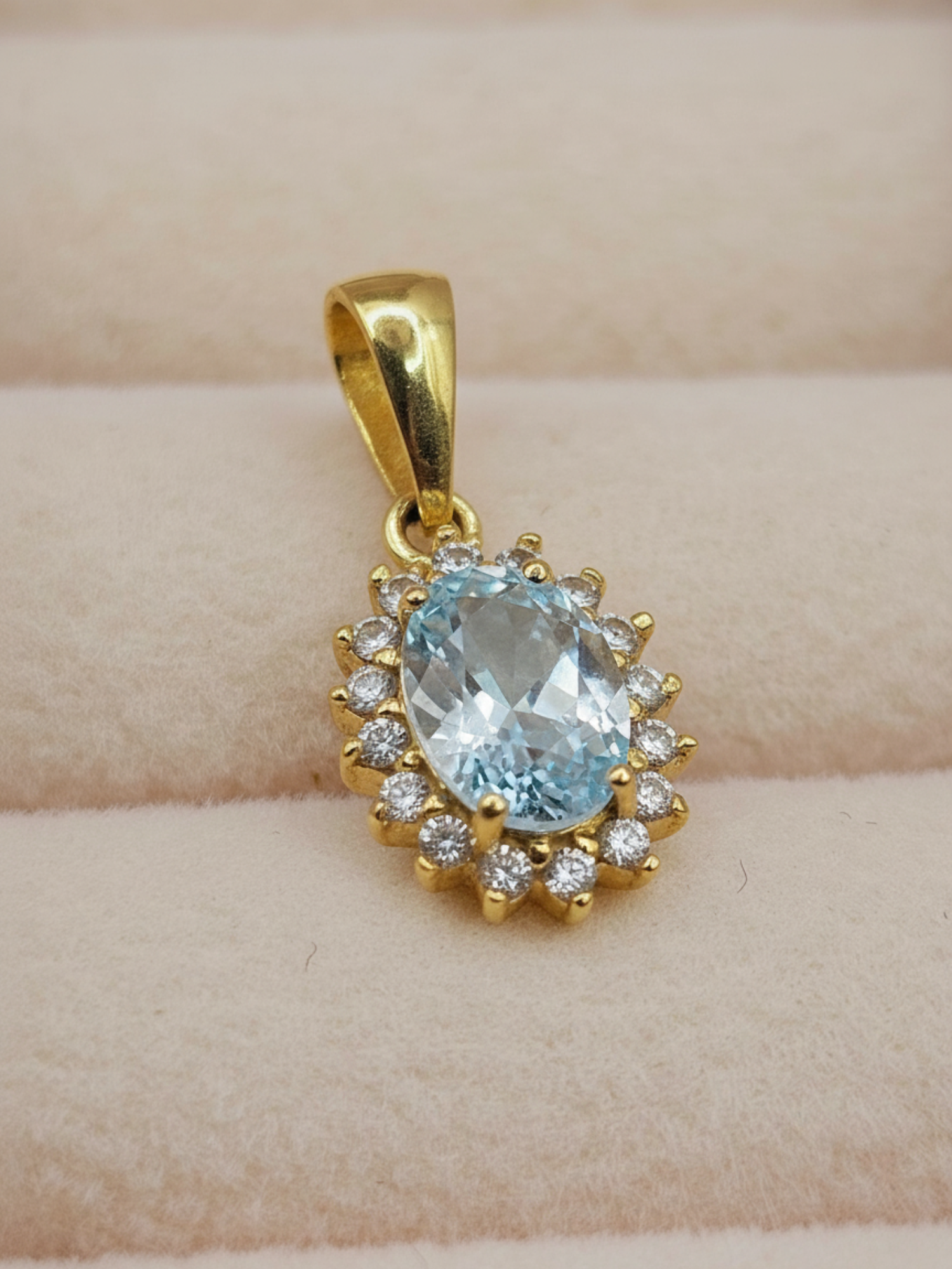 Colgante lady aguamarina 1.7 cm 1.5 grs Oro 18k 4