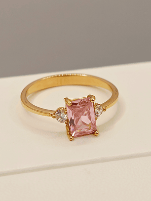 Anillo reina rosa de francia y circones 2.4 grs Oro 18k  