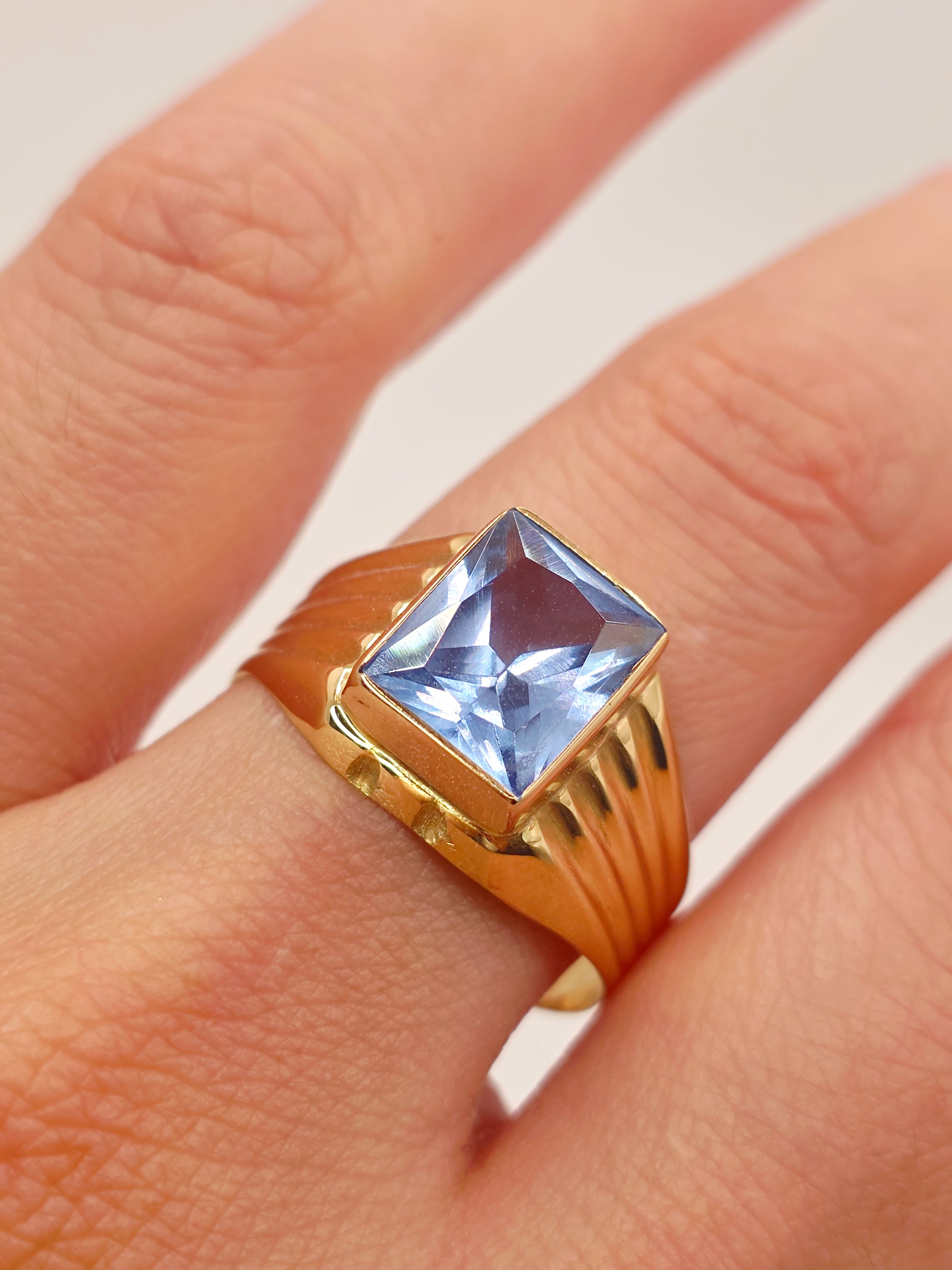 Anillo sello aguamarina 4 grs Oro 18k 2