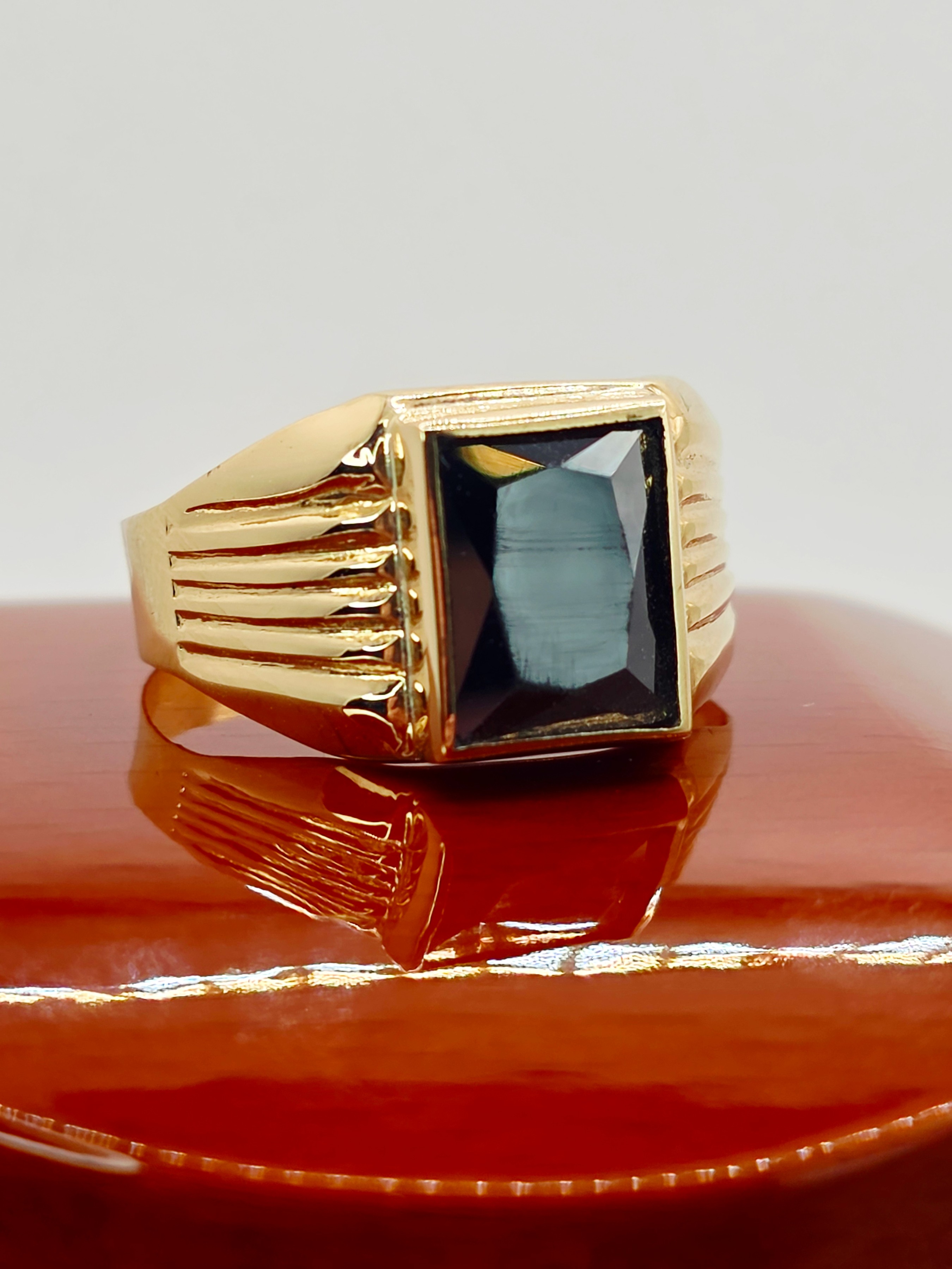 Anillo sello onix 4 grs Oro 18k 1