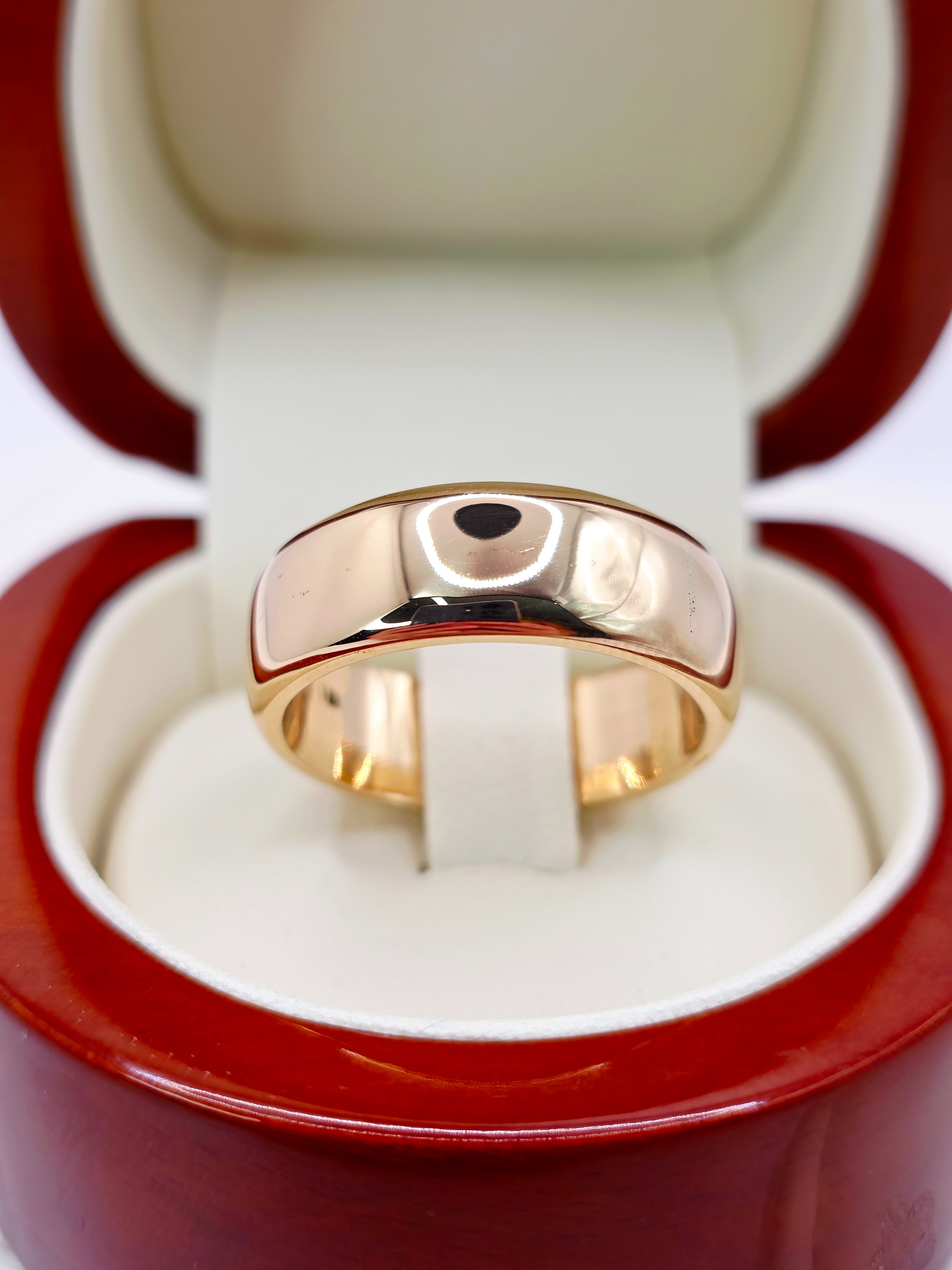 Anillo media caña 8 mm 18 grs Oro 18k 2