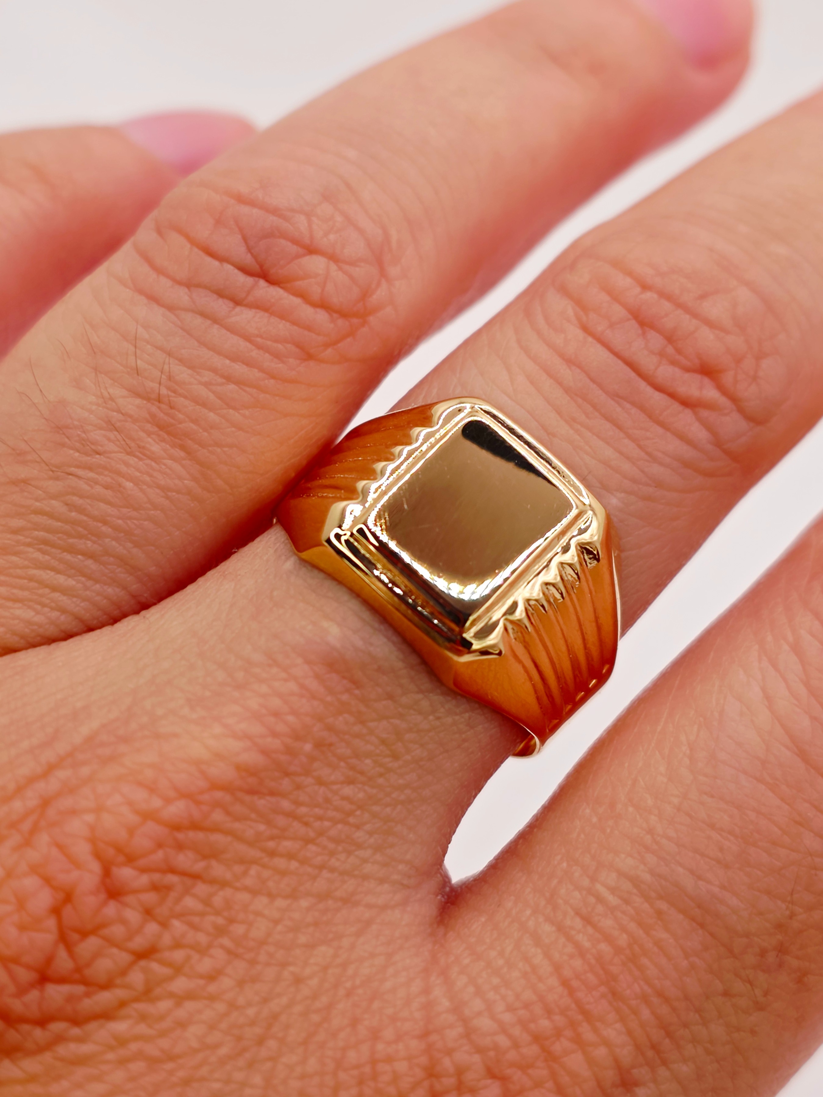 Anillo sello cuadrado 4 grs Oro 18k 3