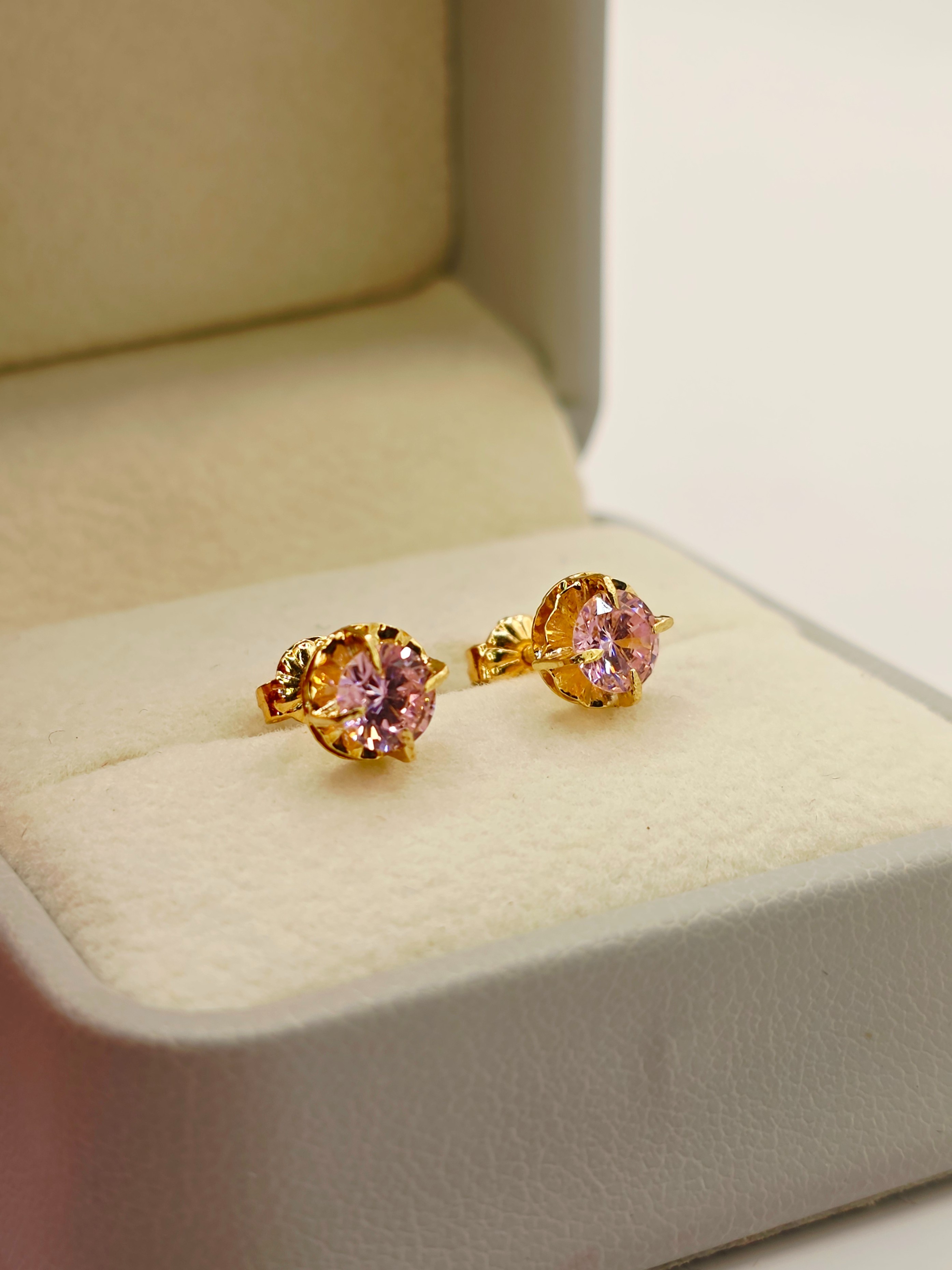 Aros chatón redondo rosa de Francia 7 mm 1.6 grs Oro 18k 7