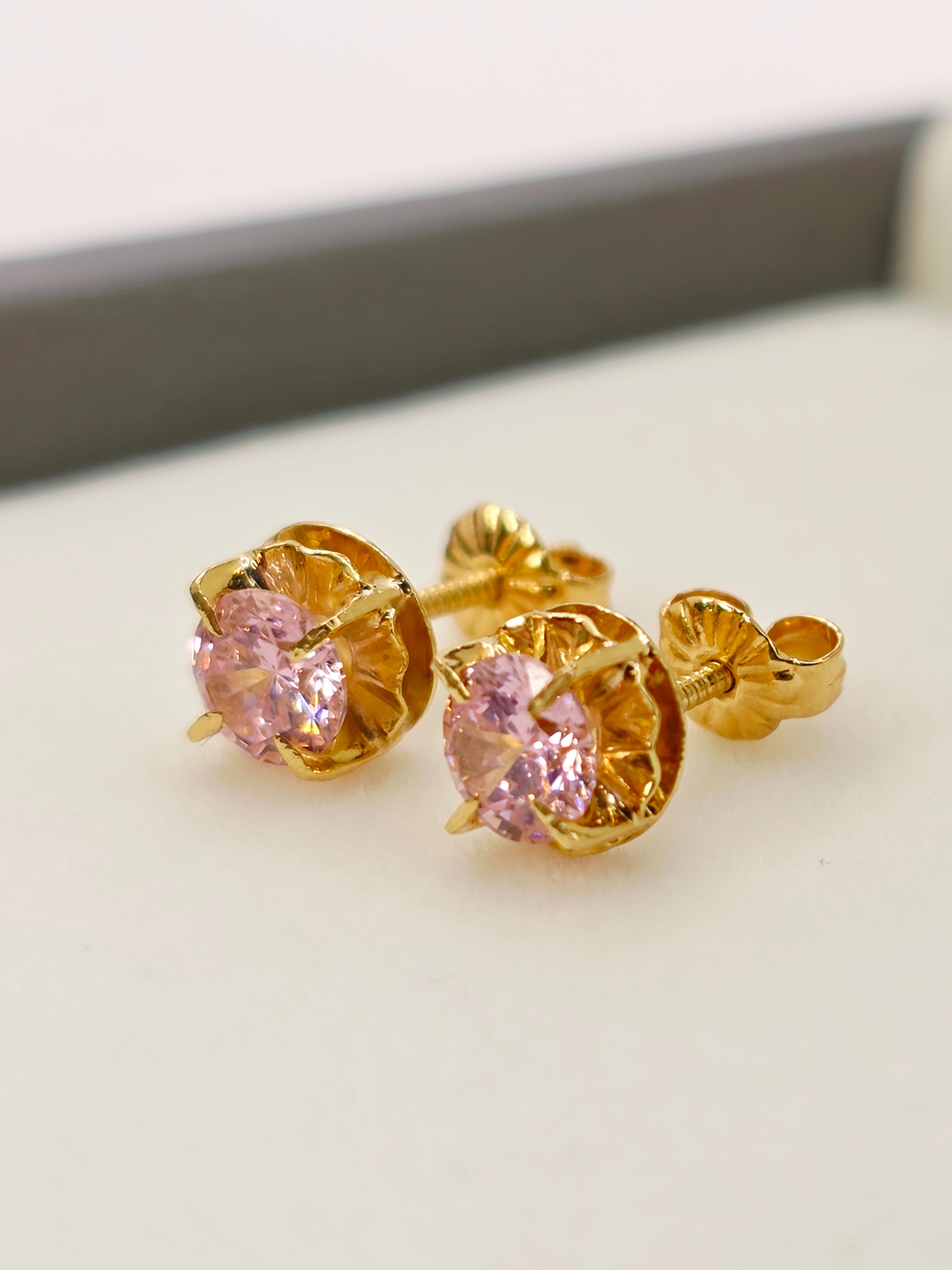 Aros chatón redondo rosa de Francia 7 mm 1.6 grs Oro 18k 2