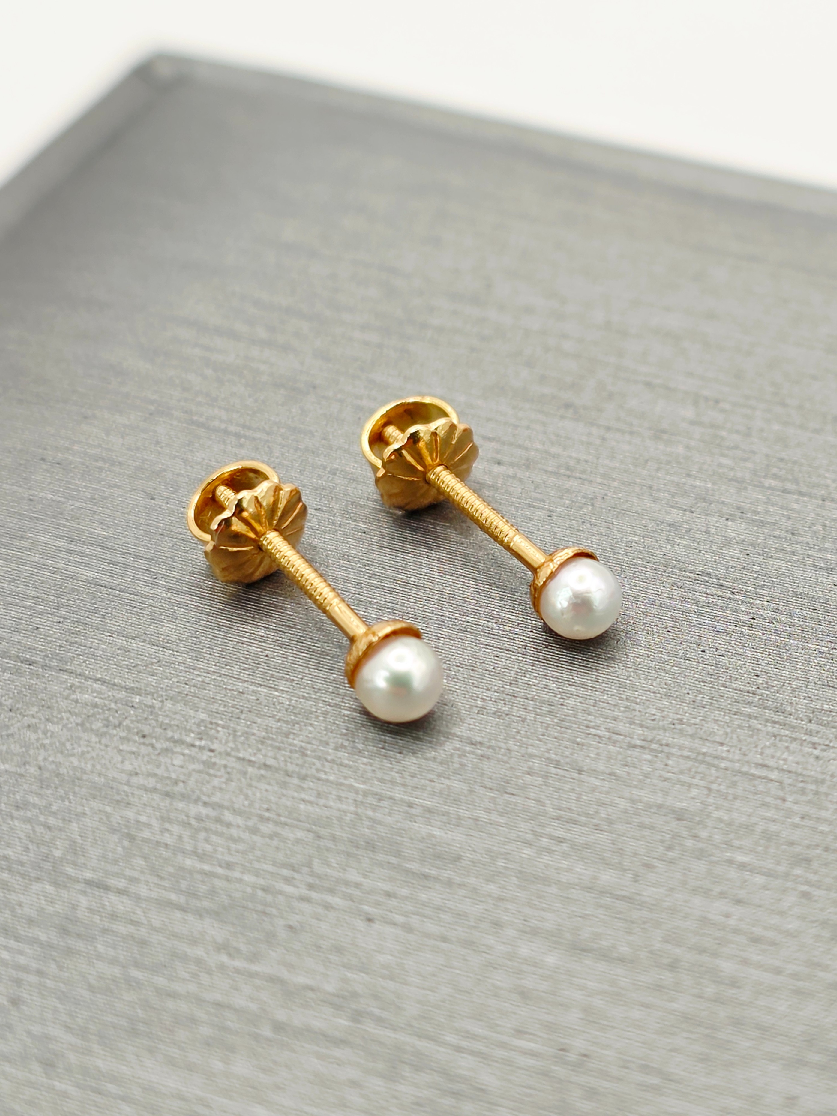 Aros perla cultivada 3 mm 0.8 grs Oro 18k 5