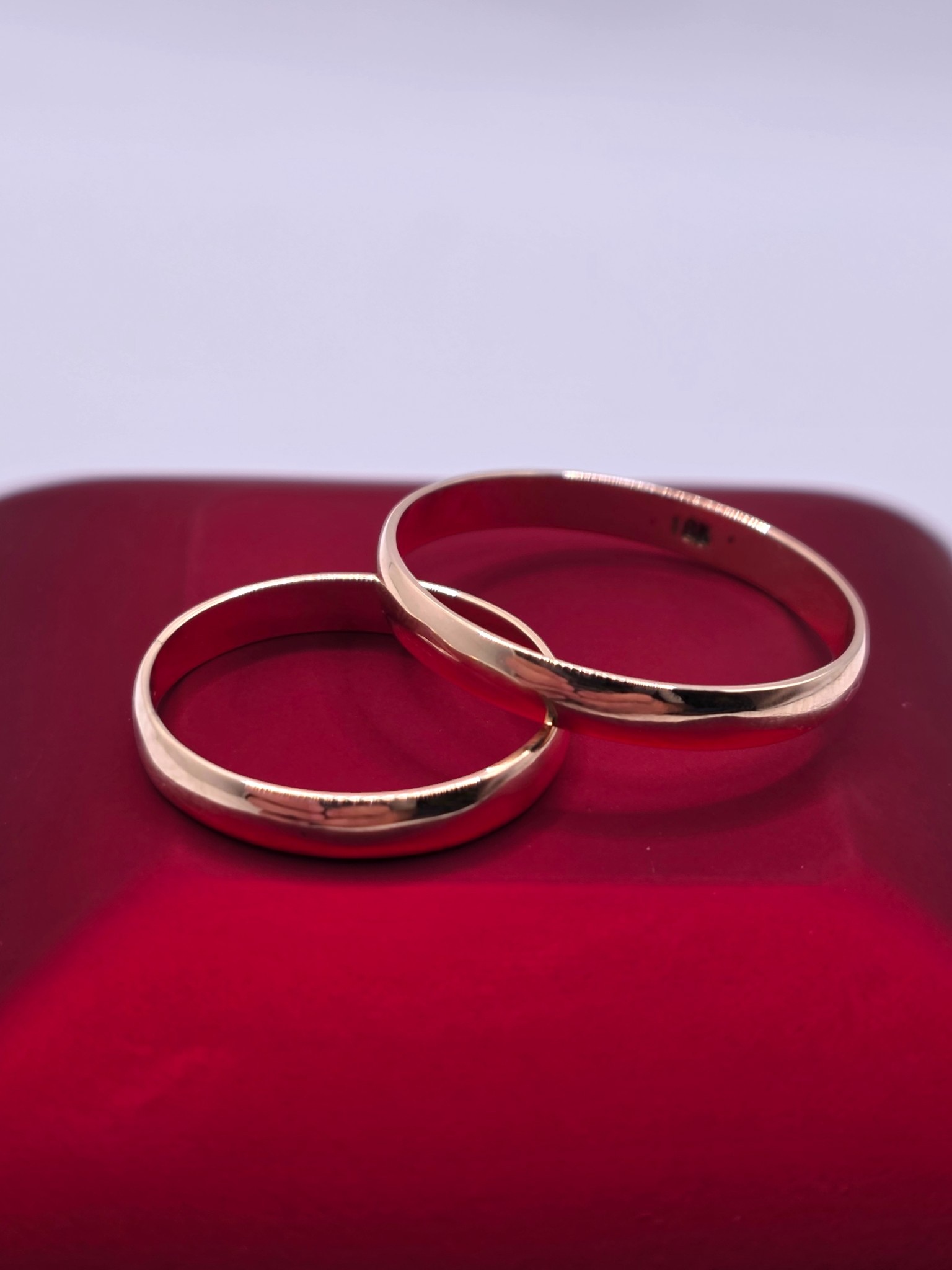 Argollas media caña 3 mm 3.5 grs oro 18k 1