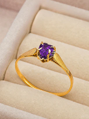 Anillo chatón corazón amatista 1.1 grs Oro 18k