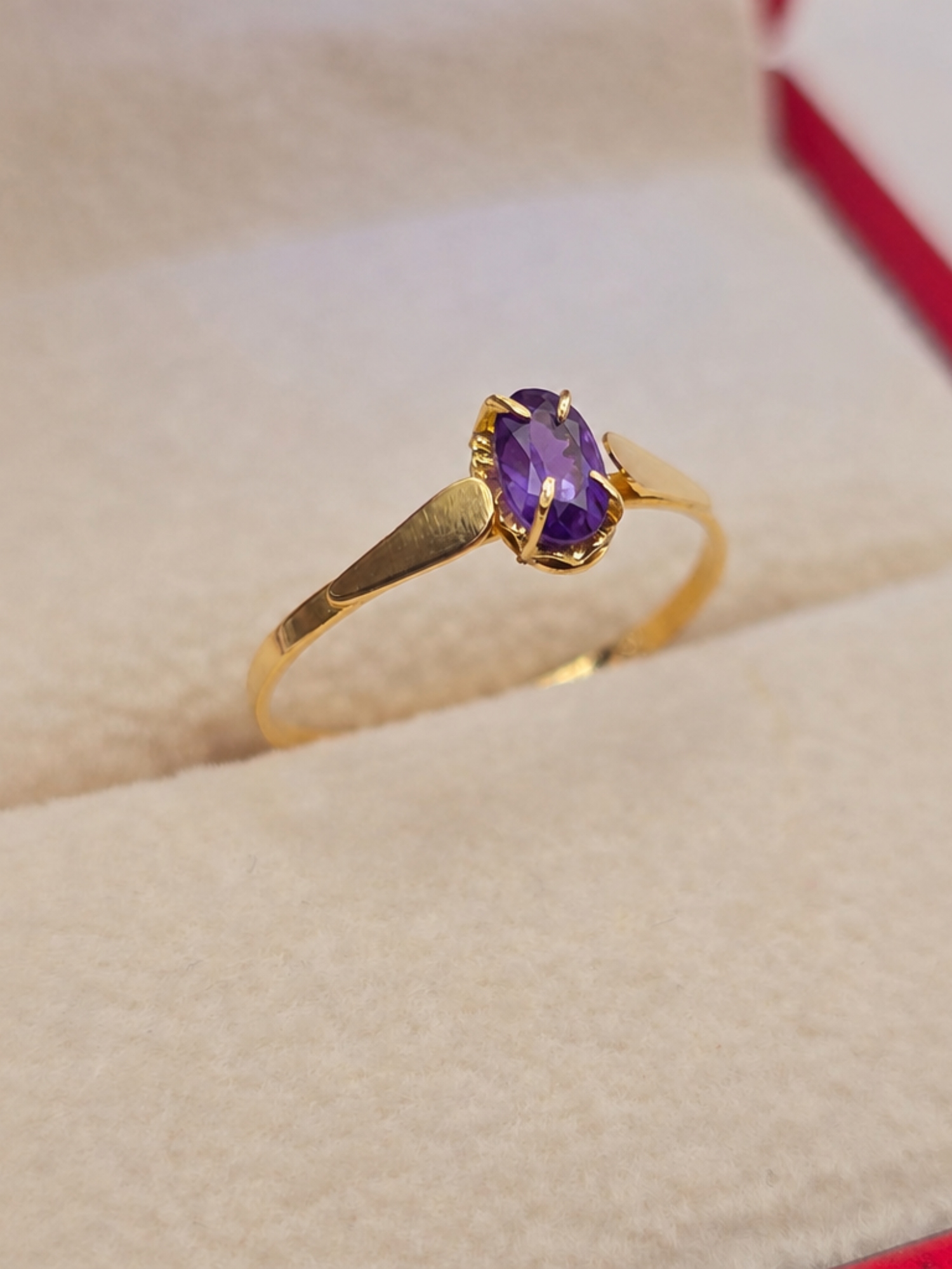 Anillo chatón ovalado amatista 1.1 grs Oro 18k 5