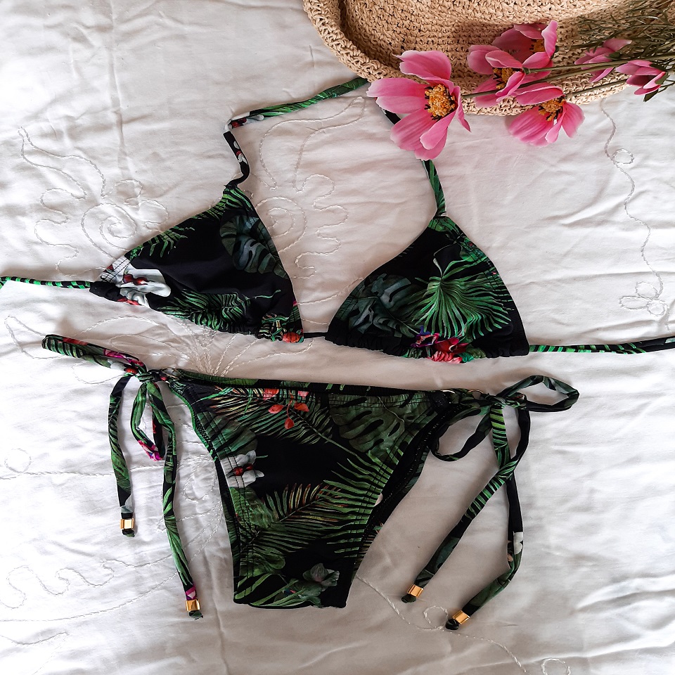 Bikini estampado negro verde fuccia