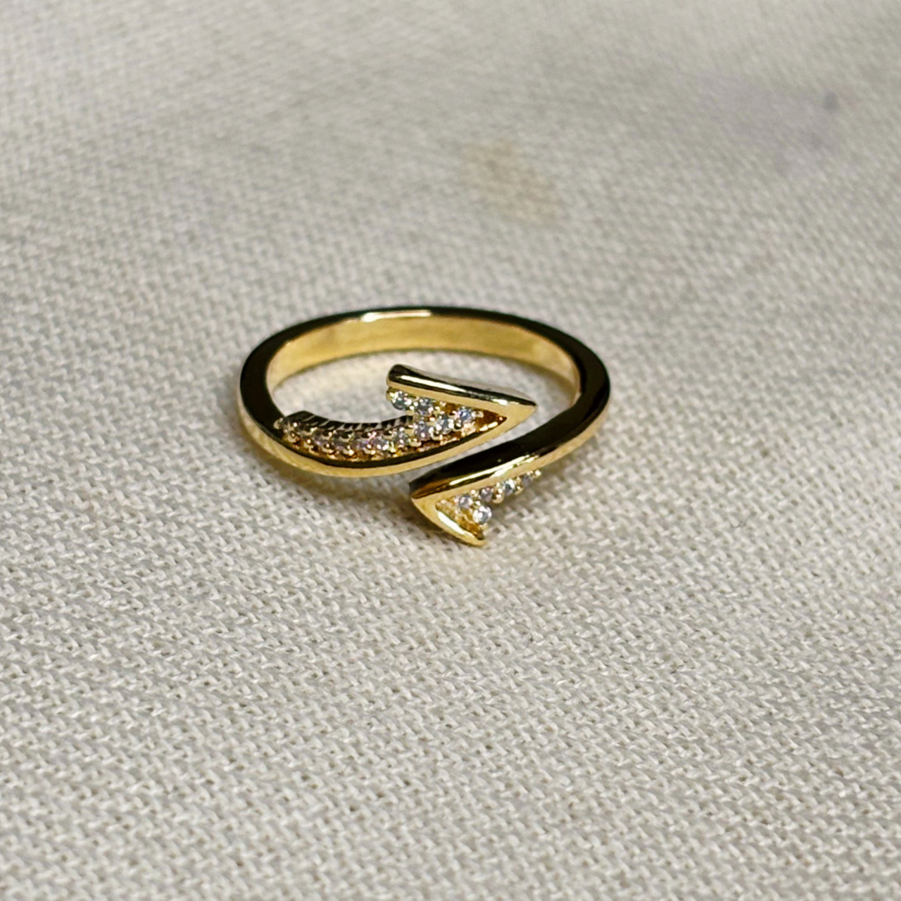 Anillo flecha circones Mom Glow