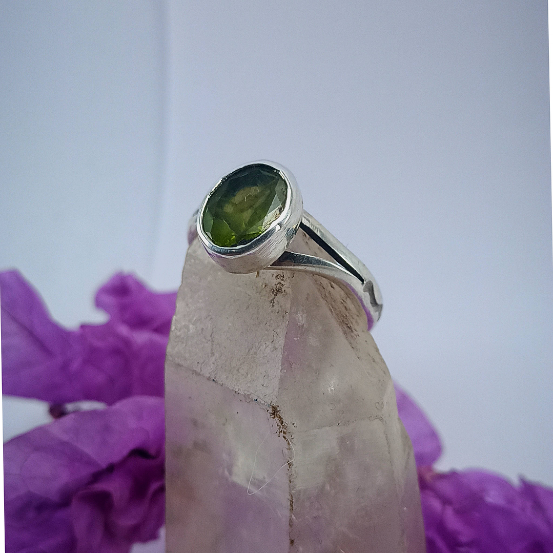 Anillo Peridoto Facetado y plata 950 1