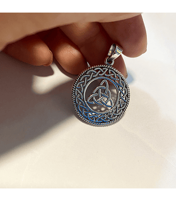 Colgante triple cuerno de Odín Envejecido  Plata fina 925