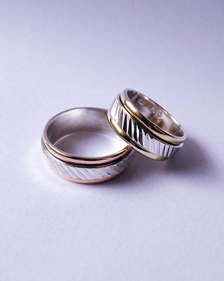 Argollas mil rayas 💎 8 mm