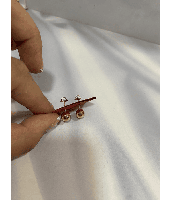 Bolita talla # 6 oro 18k