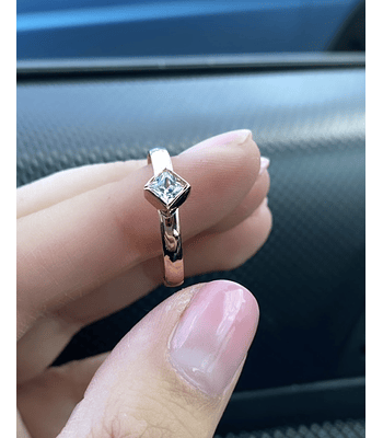 Anillo circón cuadrado cod 779 - E