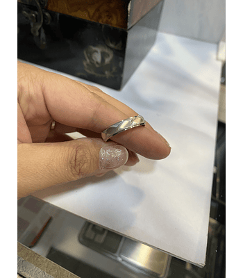 Argollas de plata modelo Ag092 facetado 