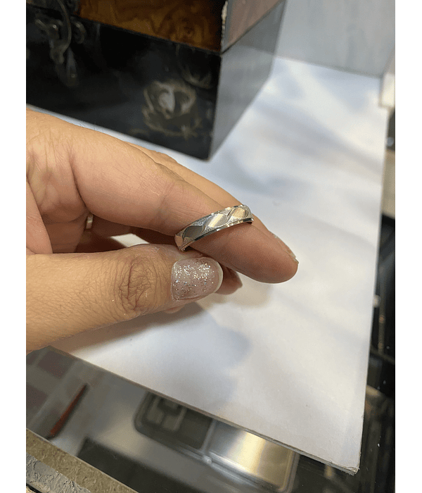 Argollas de plata modelo Ag092 facetado 