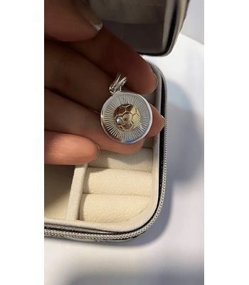 Medalla de fútbol con lamina de oro