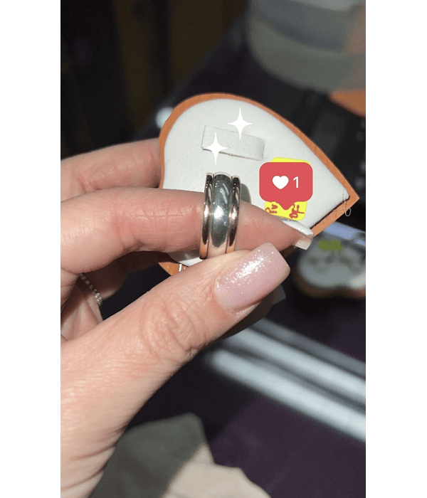 Argollas plata en medio 🌷