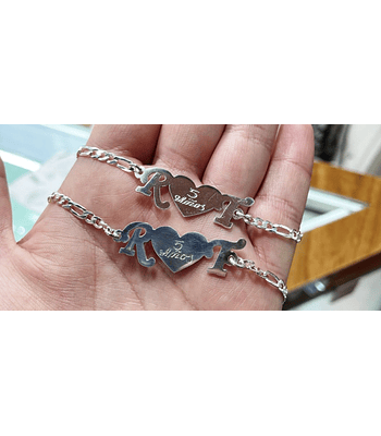 Pulseras iniciales y corazón 💓 