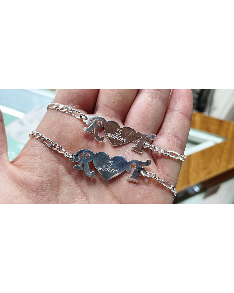 Pulseras iniciales y corazón 💓 